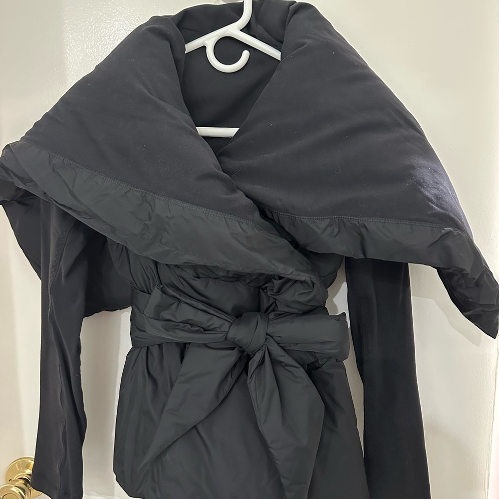 Lululemon Down Wrap Jacket Size 6